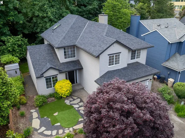 17207 Rebecca Ln, Lake Oswego, OR 97035