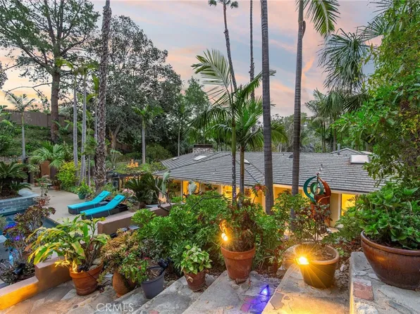 9885 Deerhaven Dr, Santa Ana, CA 92705
