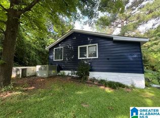 1545 3rd St SE, Graysville, AL 35073