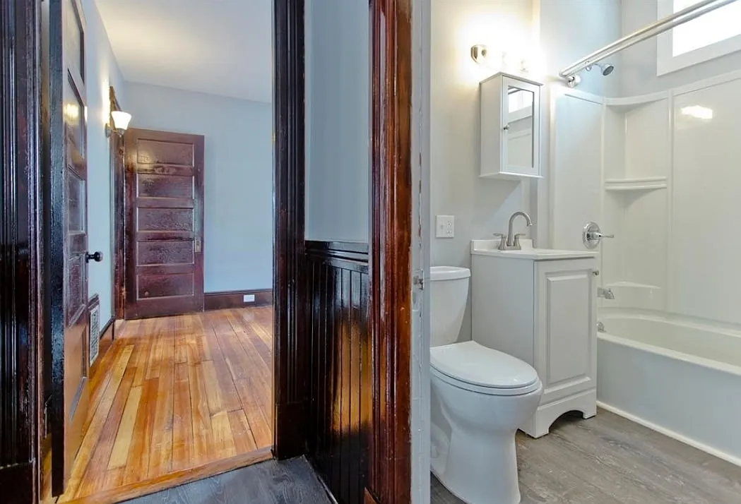 2 bed, 1200 sqft, $1,950 — Photo 4