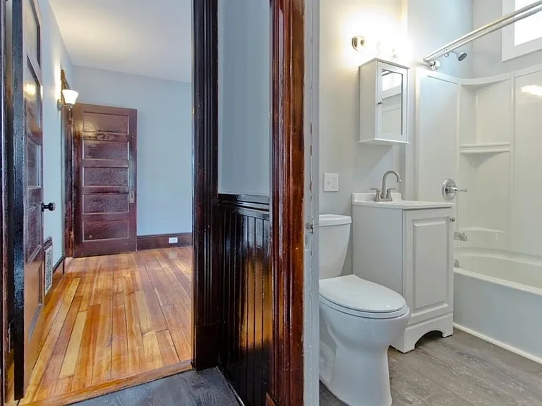 158 Walnut St #1 — Photo 4