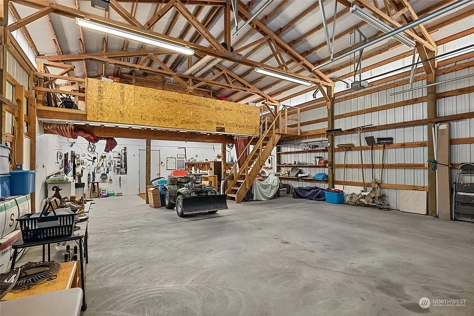 Studio, 1000 sqft, $550 — Photo 2