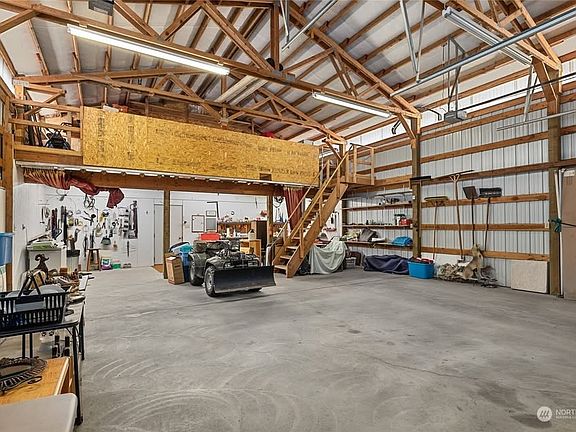 2nd image of 601 N Okanogan St