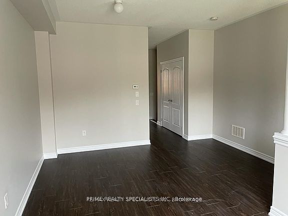 3rd image of 40 Kawana Rd