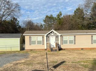 382 David Ave, Wellford, SC 29385