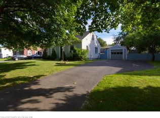 15 Charles St, Lewiston, ME 04240