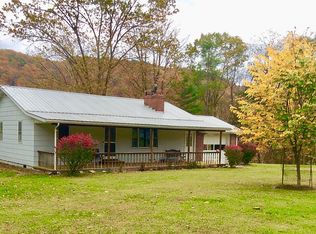 1541 Seebert Rd, Hillsboro, WV 24946