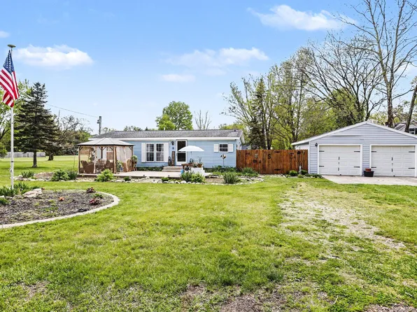 418 Polk St, Colon, MI 49040