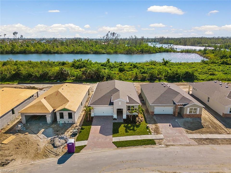 272 Spring Hill Lake Loop, Cape Coral, FL 33993 Zillow