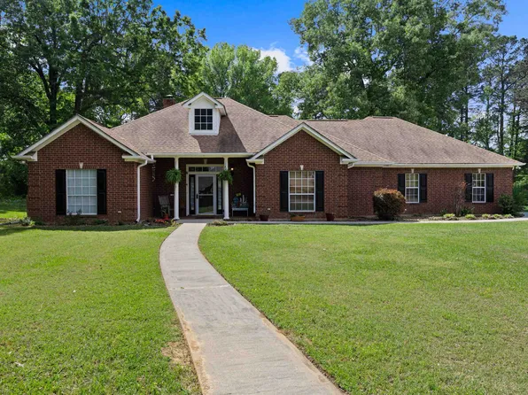 118 Woodridge Est, Longview, TX 75602