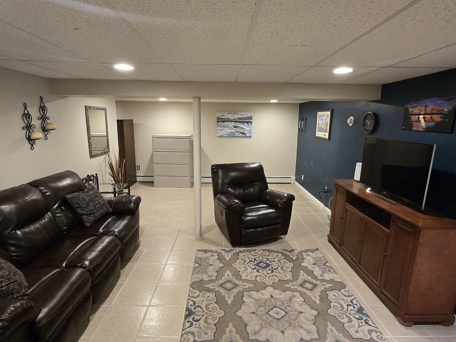 4 bed, 1110 sqft, $1,200 — Photo 1
