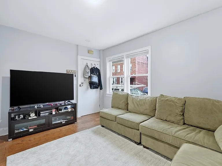 328 John St #1 — Photo 5