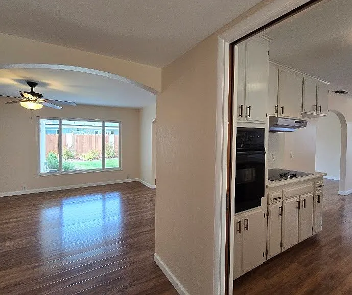 1484 E Sample Ave — Photo 5