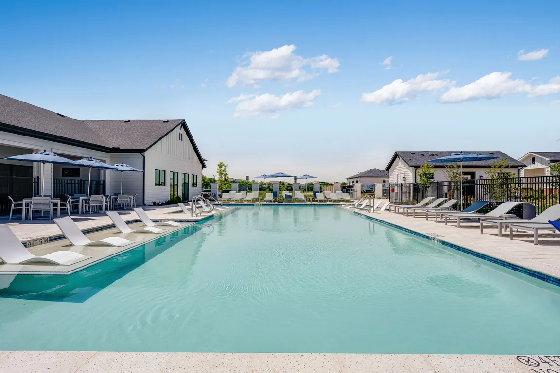 Yardly Stoneridge apartments community photo
