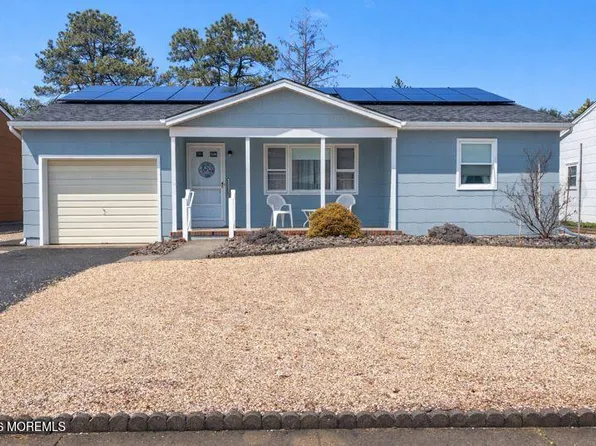 40 Whitmore Drive, Toms River, NJ 08757