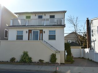 810 E Chester St, Long Beach, NY