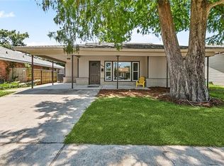 1616 Haring Rd, Metairie, LA 70003