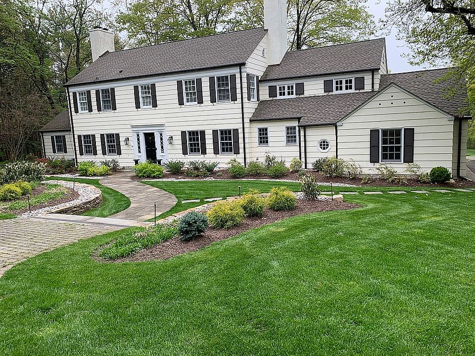 2nd image of 131 Glen Alpin Rd