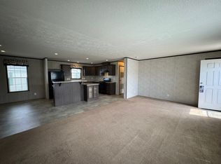 3441 Creekside Blvd #291, Burton, MI 48519