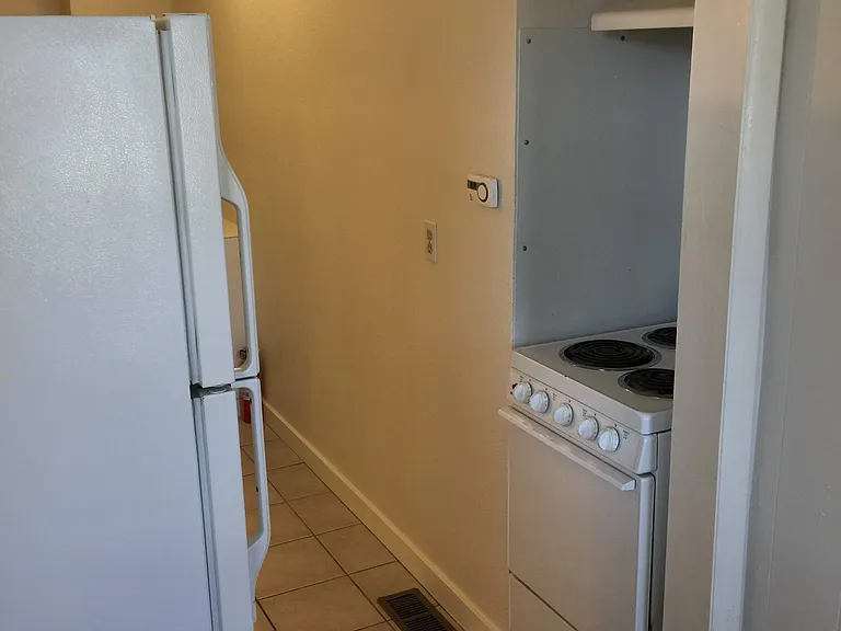 115 N Park St #5 — Photo 20