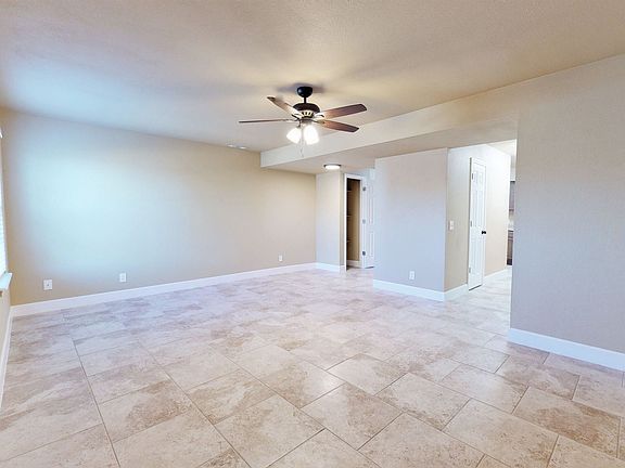 4th image of 4119 Sunflower Cir
