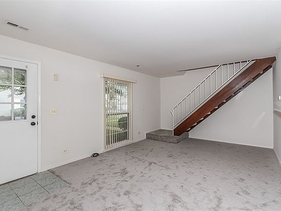 4th image of 1124 Bunker Hill Ct APT B