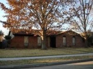 600 Dinalynn Dr, Mesquite, TX 75149