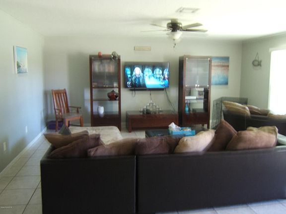 4th image of 2495 Alexander Dr