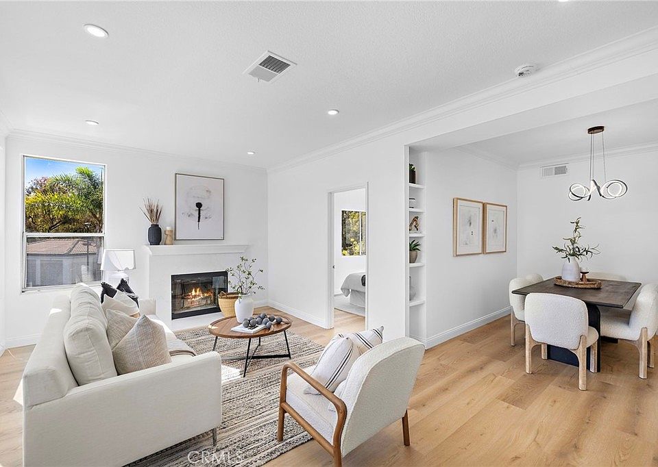 1st image of 30902 Clubhouse Dr Unit 6A