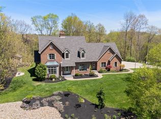 149 Walnut Ridge Dr, Beaver Falls, PA 15010