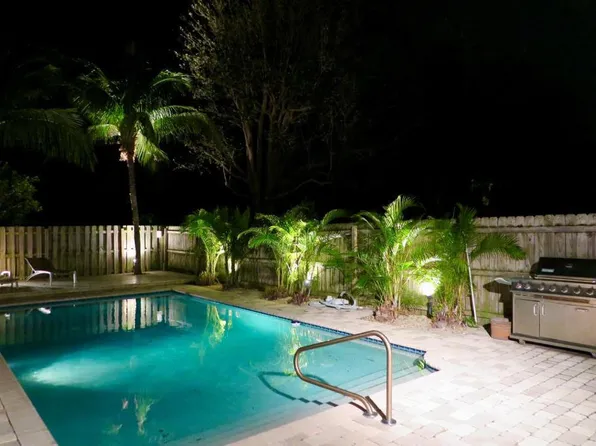 619 NE 7th Ave, Delray Beach, FL 33483