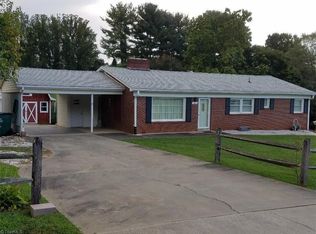 184 Chatham Rd, Mount Airy, NC 27030