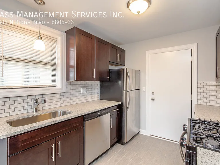 6801-09 N Ridge Blvd — Photo 38