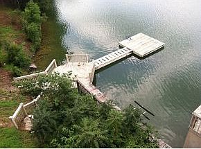 2nd image of 147 Lake Hvn