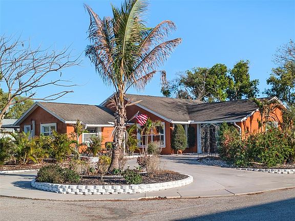 3rd image of 9436 Palm Ave
