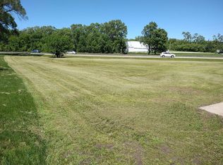 891315229003-8913152290, Waterloo, IA 50703