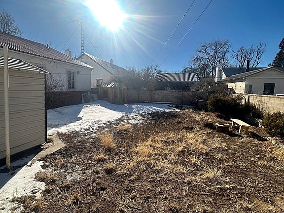 3rd image of 612 Friedman Ave