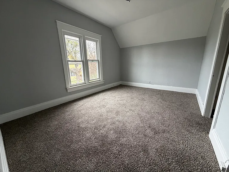 2023 Ferris Ave — Photo 5