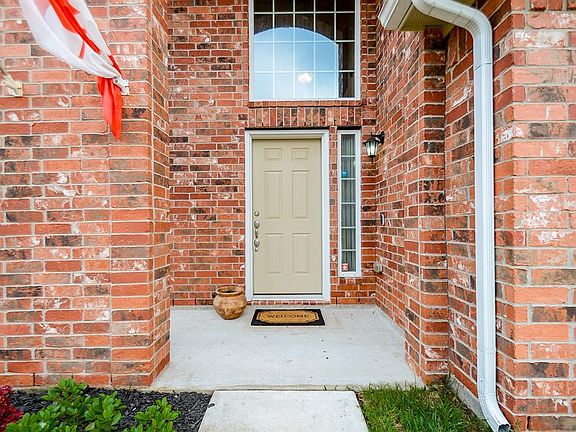 3rd image of 1154 Crestmont Place Loop
