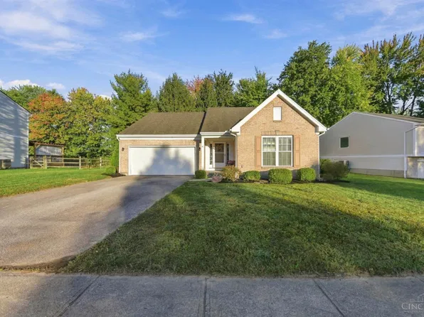 3681 Shorewood Dr, Amelia, OH 45102