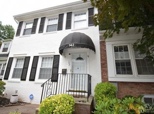 142 Howell Ave, Fords, NJ 08863