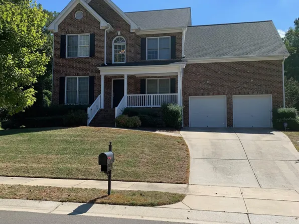 708 Bluffcreek Dr, Fuquay Varina, NC 27526