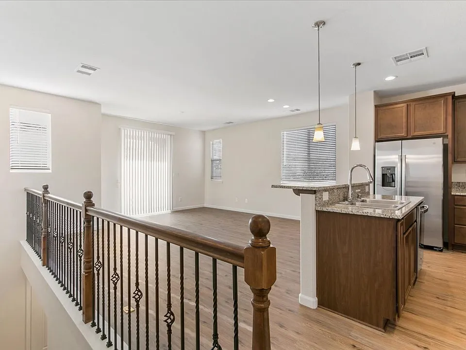 2218 Water Canyon Dr