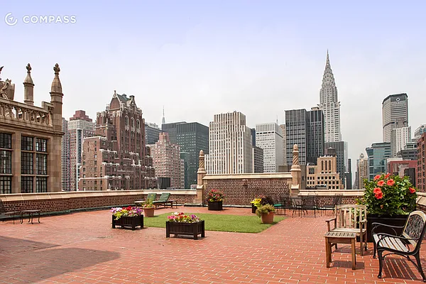 Sold by Compass | media 27