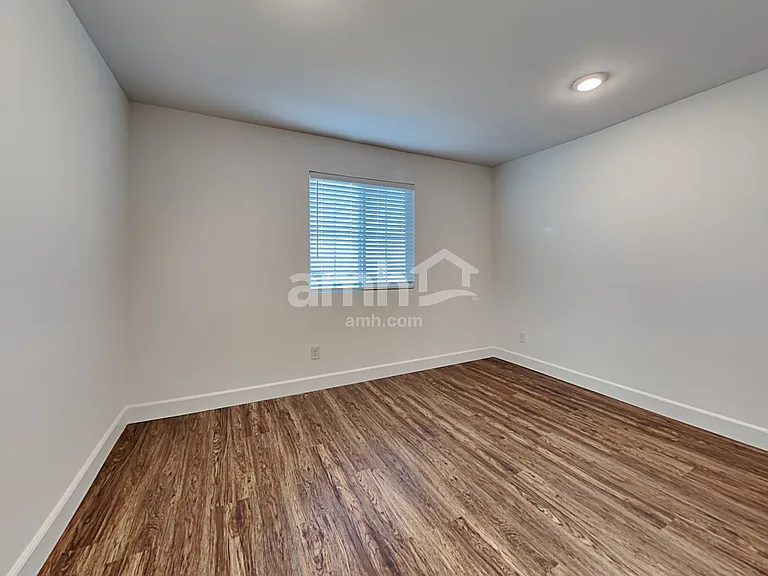 10074 Cathedral Spires Ave — Photo 17