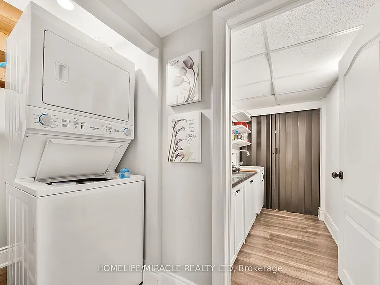 22 Devonleigh Dr — Photo 25