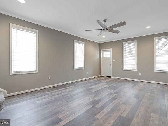 5th image of 3714 2nd St