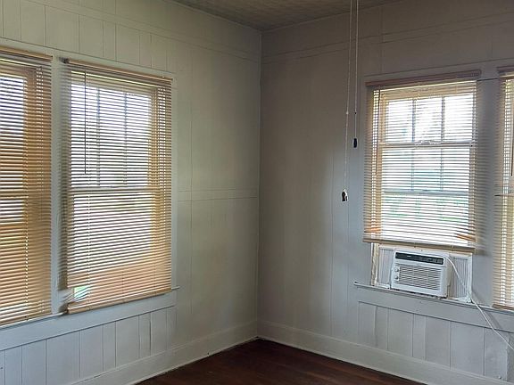 5th image of 700 6th St
