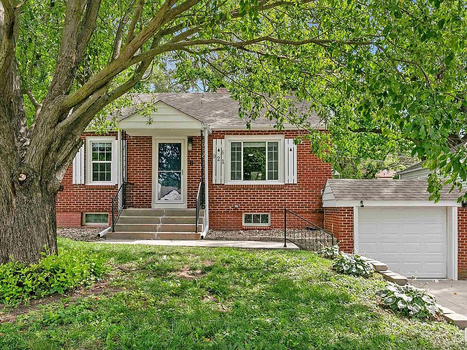 1st image of 921 McLaughlin Cir