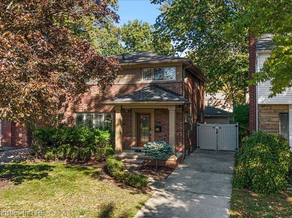 1870 Prestwick Rd